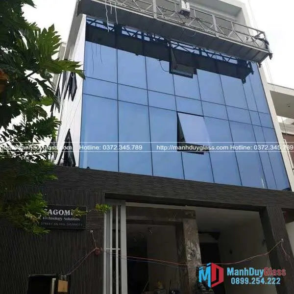 Vách kính mặt dựng cho biệt thự