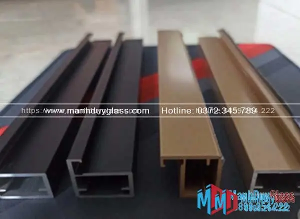 vật liệu nhôm kính