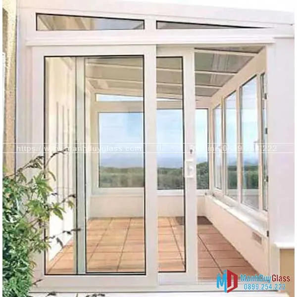 Cửa đi lùa 2 cánh hệ 55 nhôm Xingfa mở tại ban công