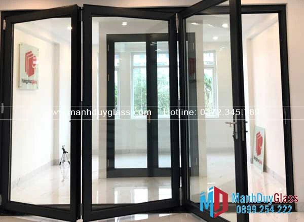 Cửa đi nhôm Xingfa mở quay