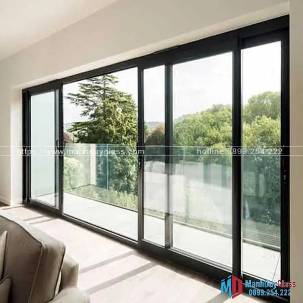 Mẫu cửa nhôm kính ban công mở lùa đẹp