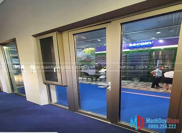 Cửa nhôm Ponzio cho văn phòng