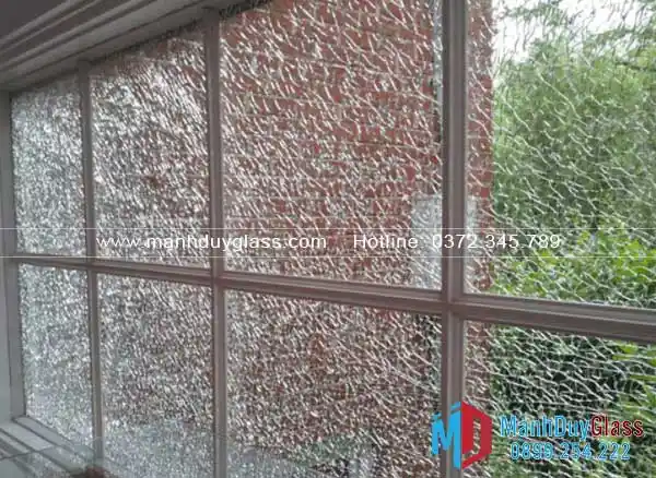 Nguyên nhân kính cường lực vỡ