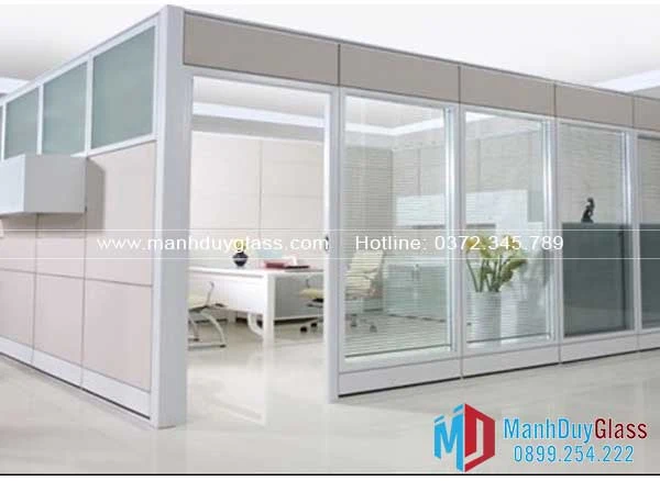 Vách ngăn kính cách âm