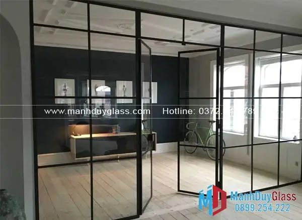 Vách ngăn kính khung sắt