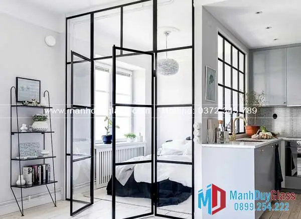 Vách ngăn kính phòng khách và bếp
