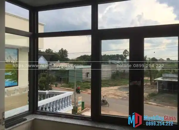 Mẫu cửa nhôm kính biệt thự 