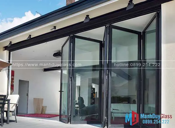 Cửa nhôm Xingfa kính mờ