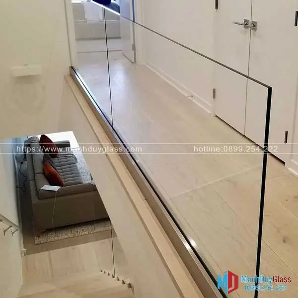 Lan can trụ ngắn