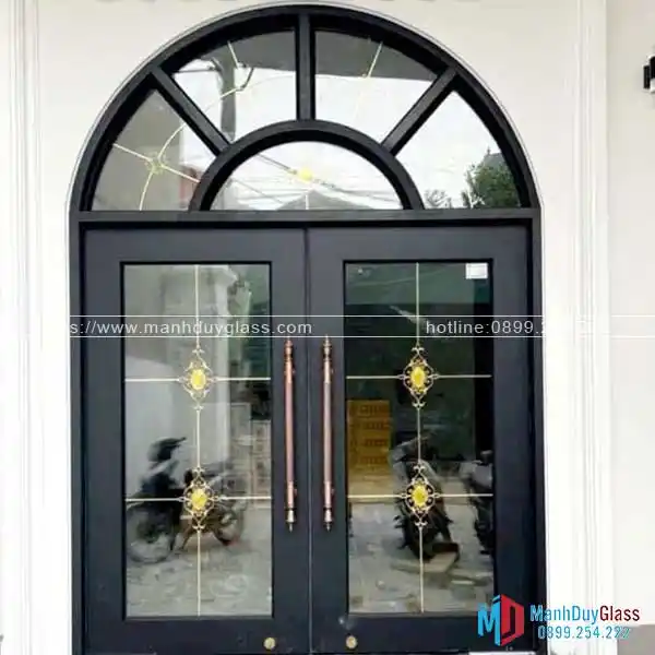 Mẫu vách ngăn kính hoa văn kết hợp nhôm Xingfa.