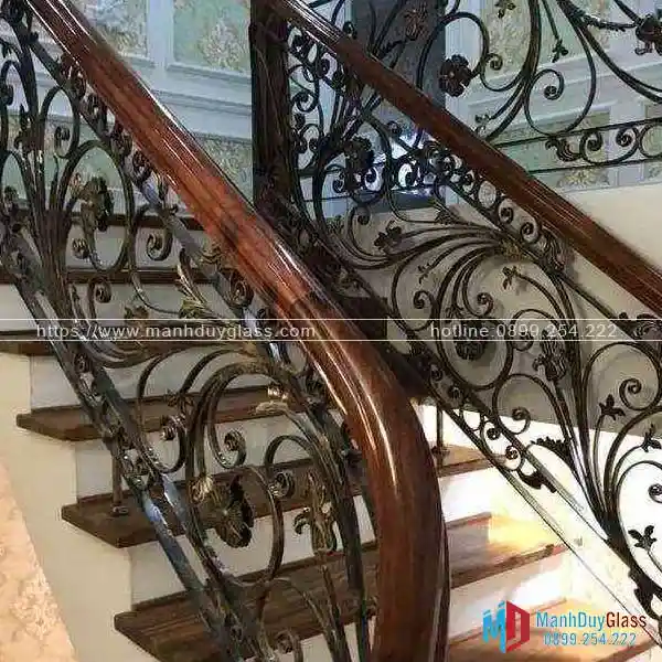 Cầu thang sắt mỹ thuật tân cổ điển