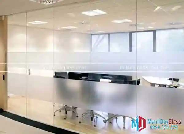 Cửa kính cường lực cho văn phòng