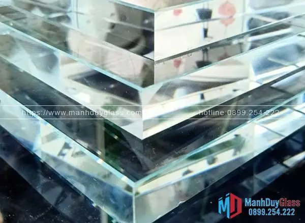 Kính cường lực 19mm trong công trình sân bay