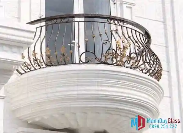 Mẫu lan can ban công sắt mỹ thuật đẹp