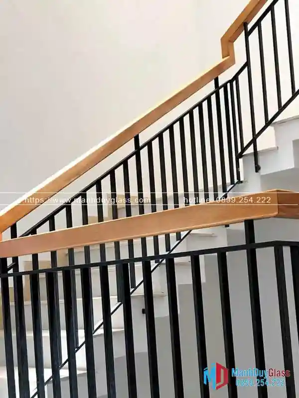Lan can cầu thang uốn lượn