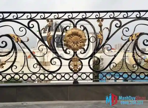 Lắp đặt lan can sắt nghệ thuật