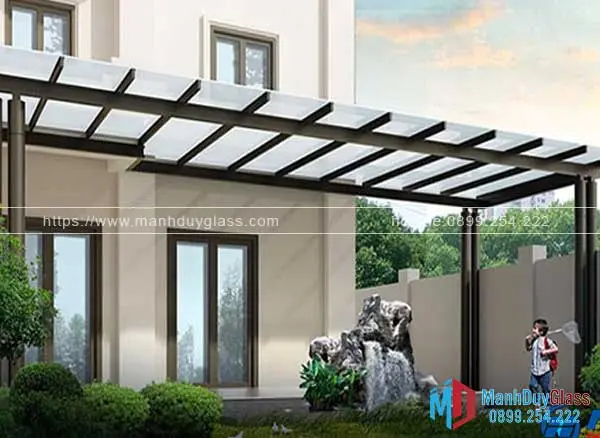 Mái hiên kính khung inox cho sân vườn