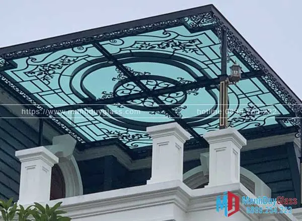 Mái hiên kính khung inox