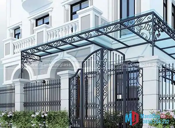 Mẫu mái kính khung inox biệt thự
