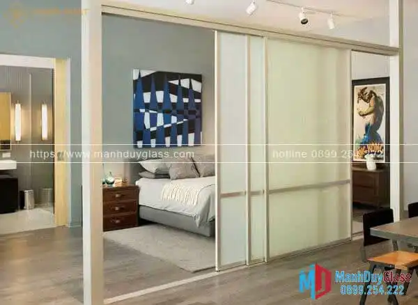 Vách nhôm phòng ngủ tiết kiệm không gian